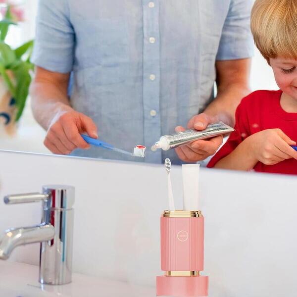 1+1 GRATIS Cutie protectie periuta si pasta de dinti, Roz
